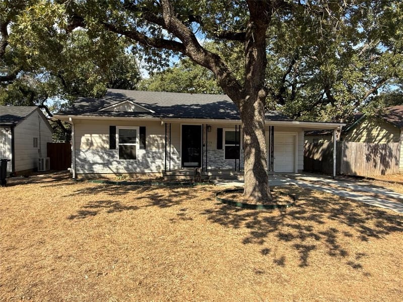 2826 Mcgee Street, Fort Worth TX 76112 - Photo 2