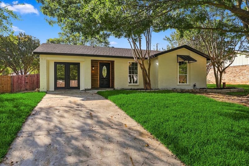 904 Dayton Road, Mansfield TX 76063 - Photo 6