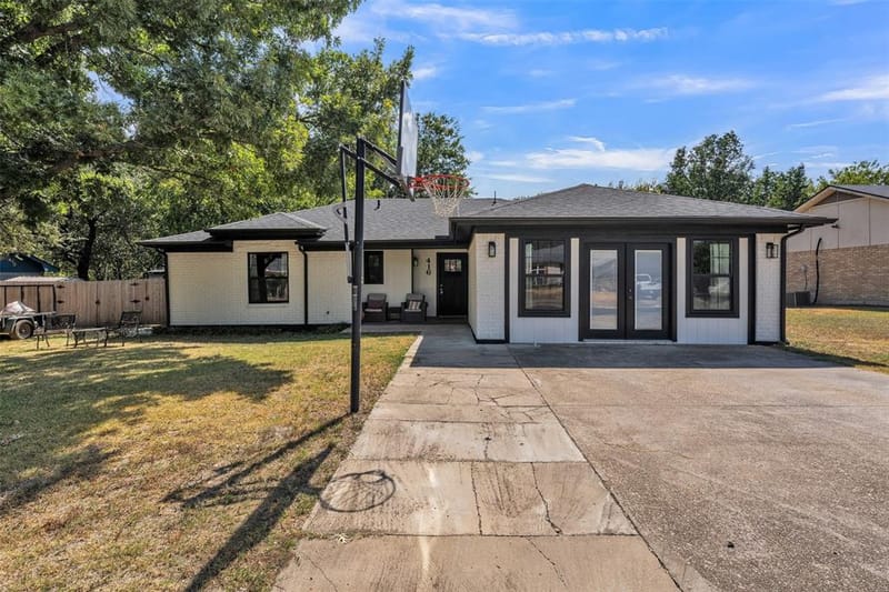 416 Ferenz Avenue, Crowley TX 76036 - Photo 8