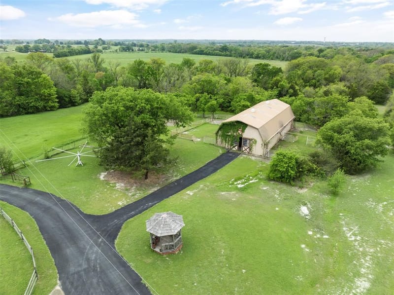 1251 Jim Cannon Road, Van Alstyne TX 75495 - Photo 28