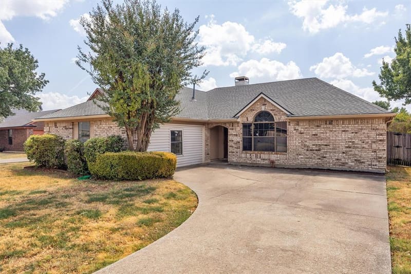 308 Clear Springs Drive, Mesquite TX 75150 - Photo 2
