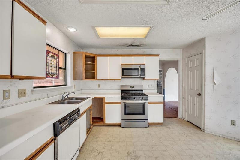 308 Clear Springs Drive, Mesquite TX 75150 - Photo 14