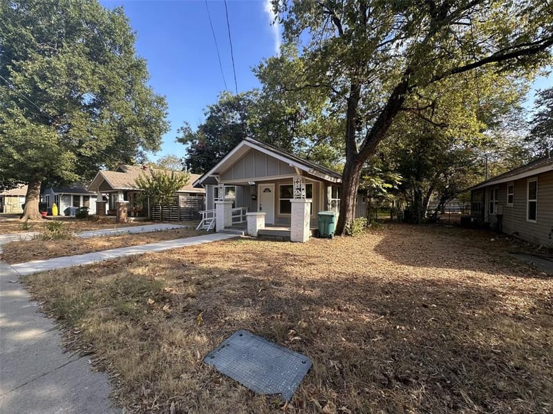 327 Egan Street, Denton TX 76201 - Photo 3