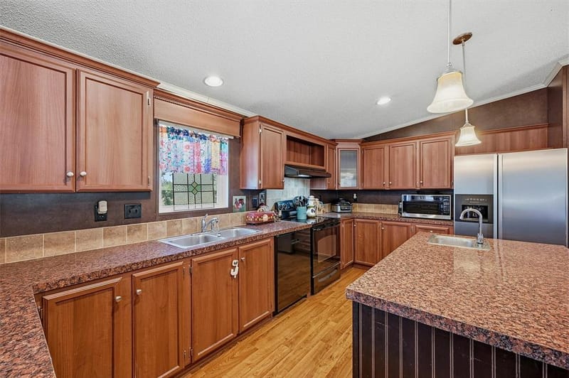 3539 County Road 265, Collinsville TX 76233 - Photo 13