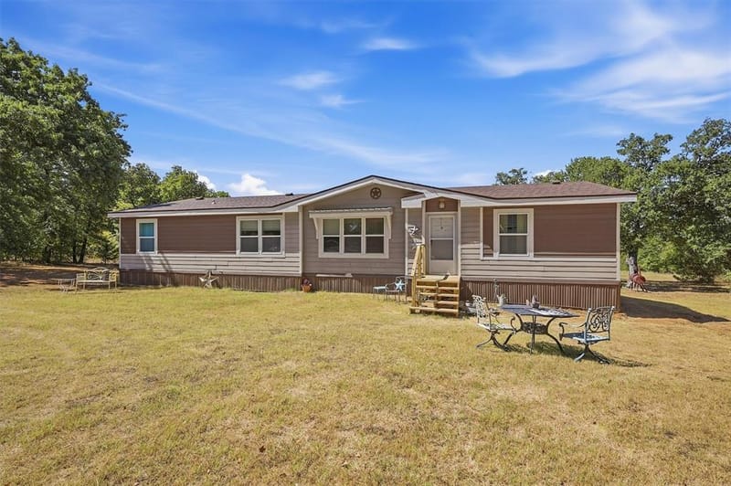 3539 County Road 265, Collinsville TX 76233 - Photo 37