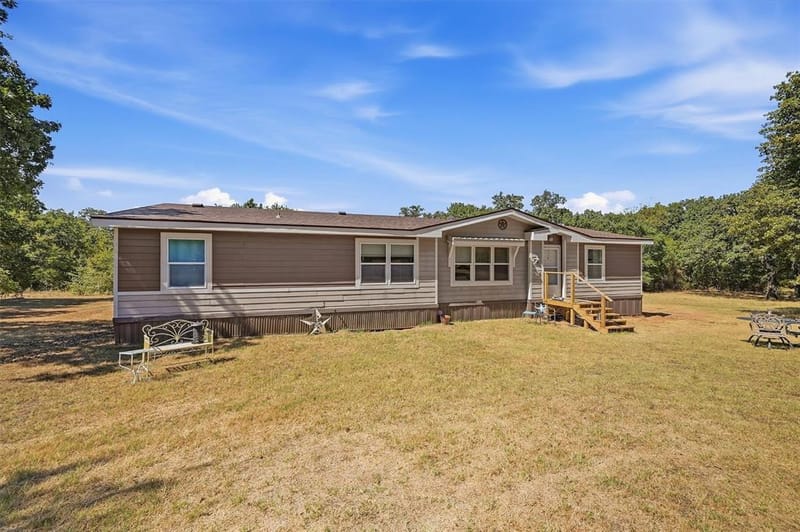 3539 County Road 265, Collinsville TX 76233 - Photo 35