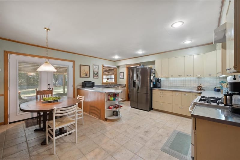 708 S Palestine Street, Athens TX 75751 - Photo 15