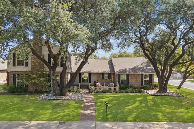 7802 Scotia Drive, Dallas TX 75248 - Photo 35