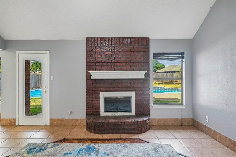 609 Ruth Drive, Kennedale TX 76060 - Photo 8