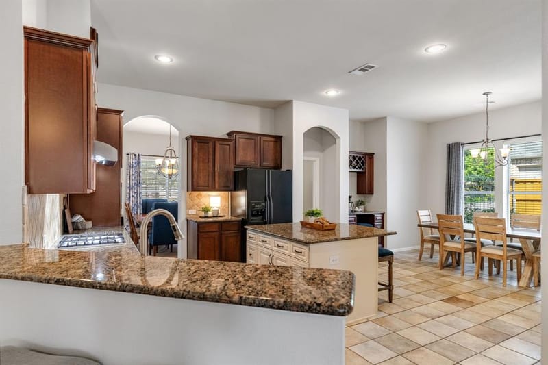 534 Waters Edge Way, Murphy TX 75094 - Photo 11