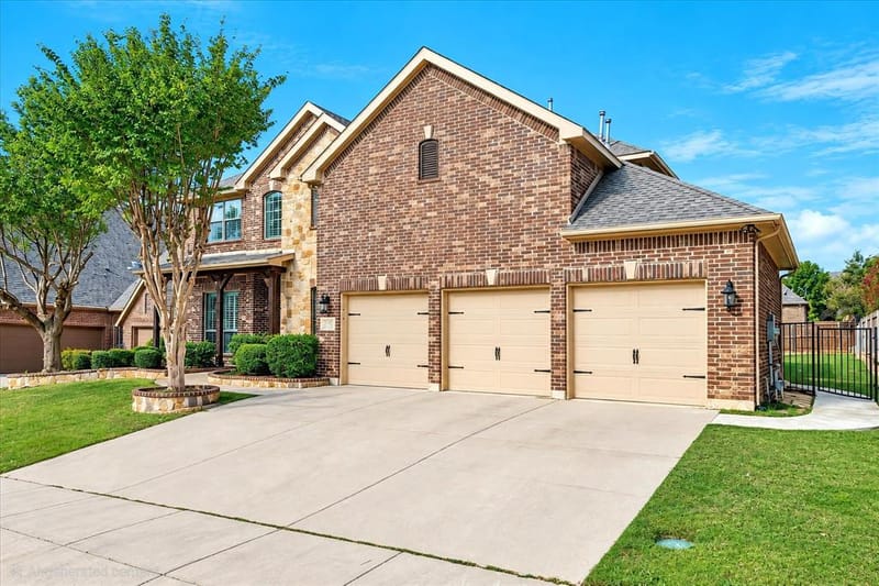 9705 Bowman Drive, Fort Worth TX 76244 - Photo 2