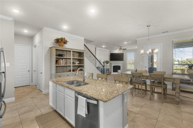 2805 Lakeside Drive, Aubrey TX 76227 - Photo 4