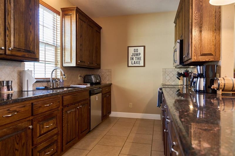 182 Oak Hills Drive, Mabank TX 75156 - Photo 8