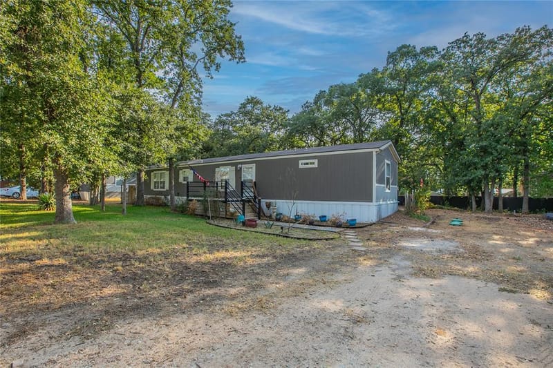 6612 Timberhaven Court, Granbury TX 76049 - Photo 2