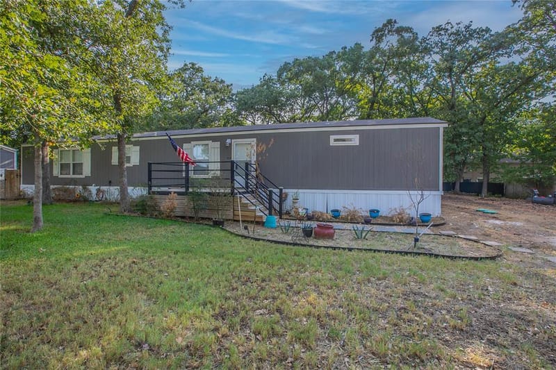 6612 Timberhaven Court, Granbury TX 76049 - Photo 3