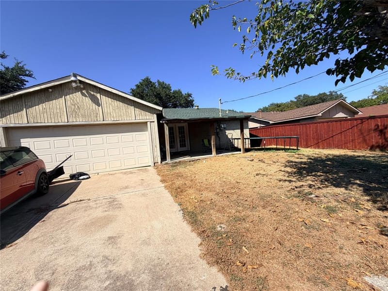 7116 Chinaberry Road, Dallas TX 75249 - Photo 7