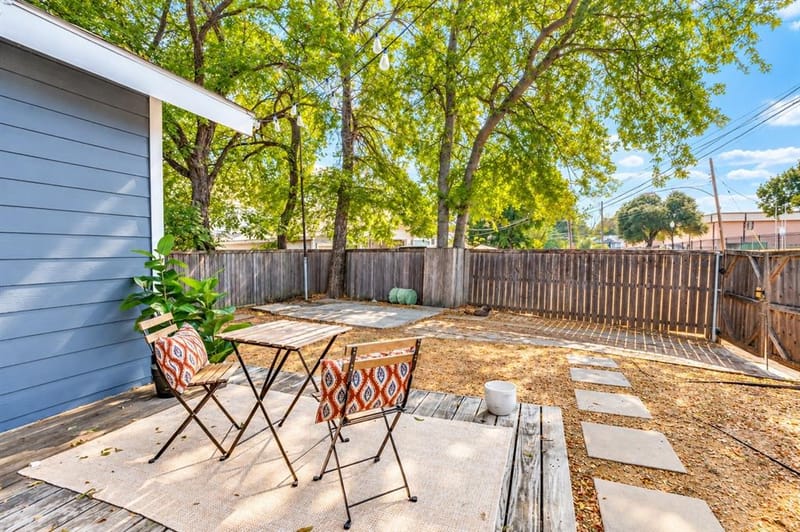 1123 Ballard Avenue, Dallas TX 75208 - Photo 19
