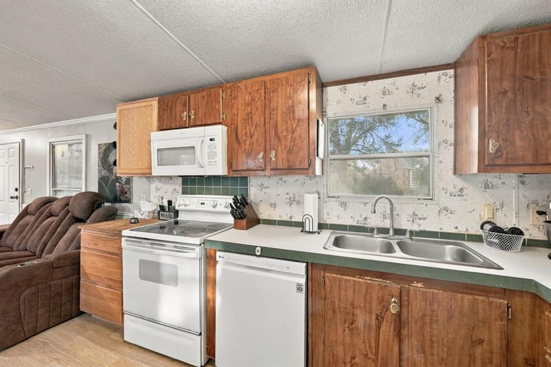 1206 Toby Street, Alvarado TX 76009 - Photo 6