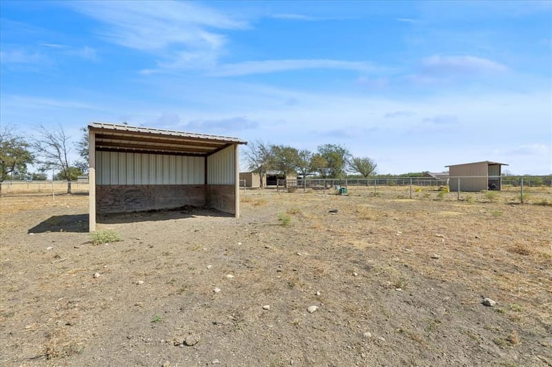 12953 Flow Road, Krum TX 76249 - Photo 27