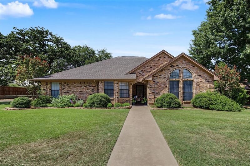 1300 Oak Harbor Boulevard, Azle TX 76020 - Photo 3