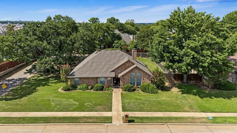 1300 Oak Harbor Boulevard, Azle TX 76020