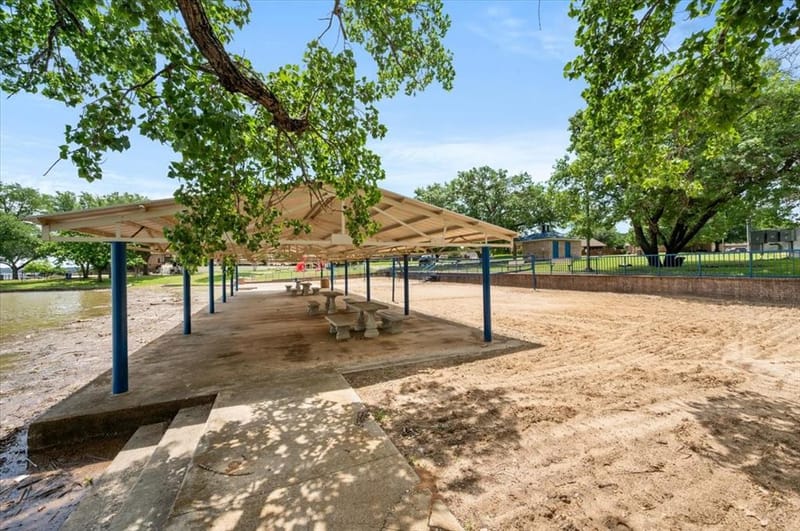 1300 Oak Harbor Boulevard, Azle TX 76020 - Photo 37