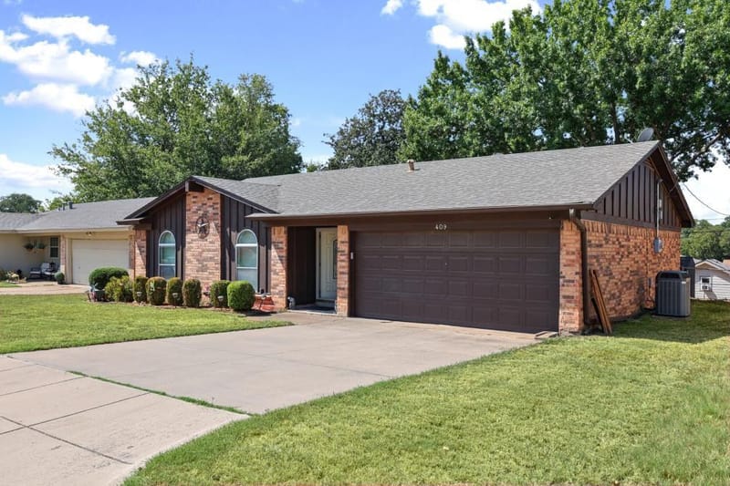 409 Arthur Drive, Hurst TX 76053 - Photo 25