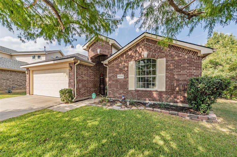 8532 Cactus Patch Way, Fort Worth TX 76131 - Photo 2
