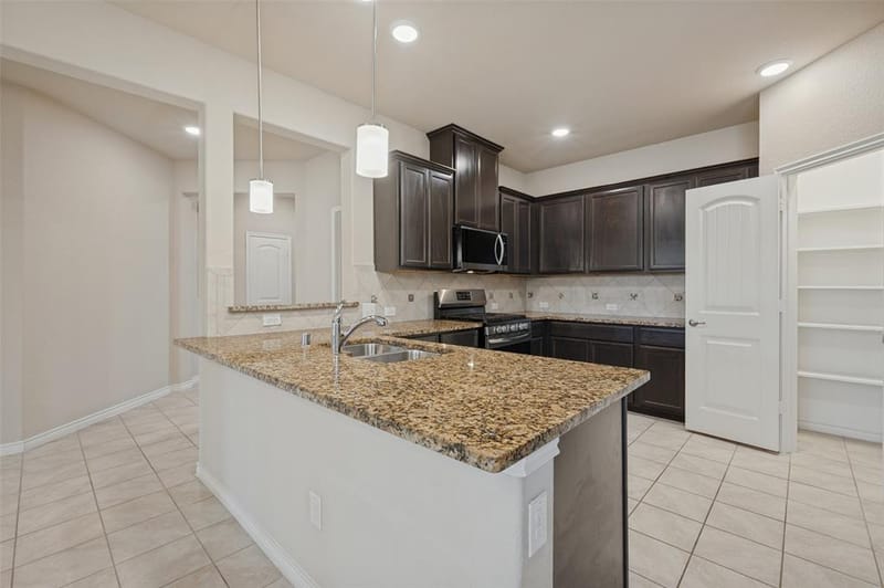 10045 Eagle Pass Place, McKinney TX 75071 - Photo 12