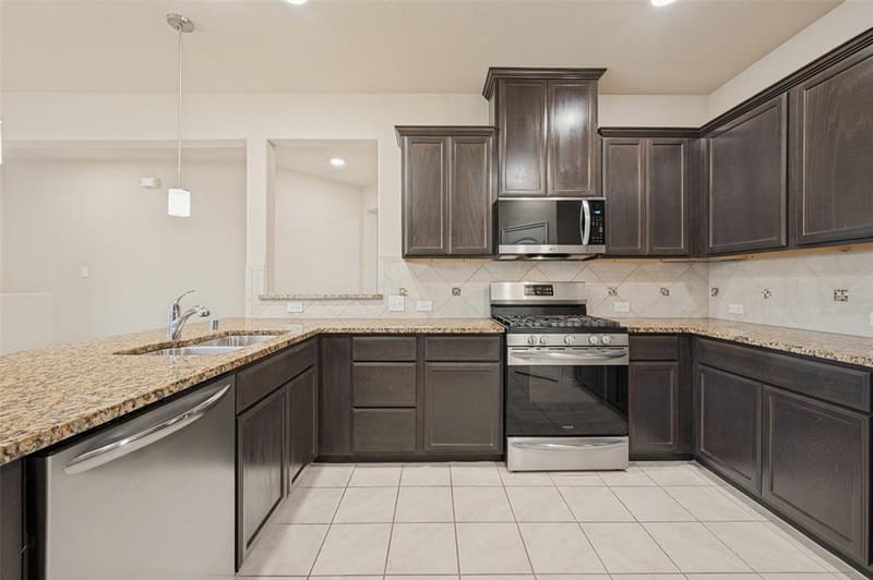 10045 Eagle Pass Place, McKinney TX 75071 - Photo 11