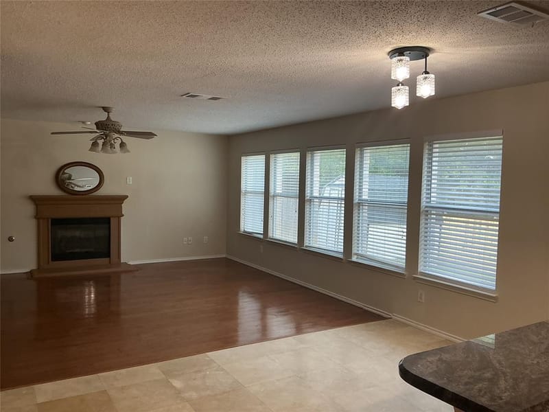 1340 Lake Grove Lane, DeSoto TX 75115 - Photo 6