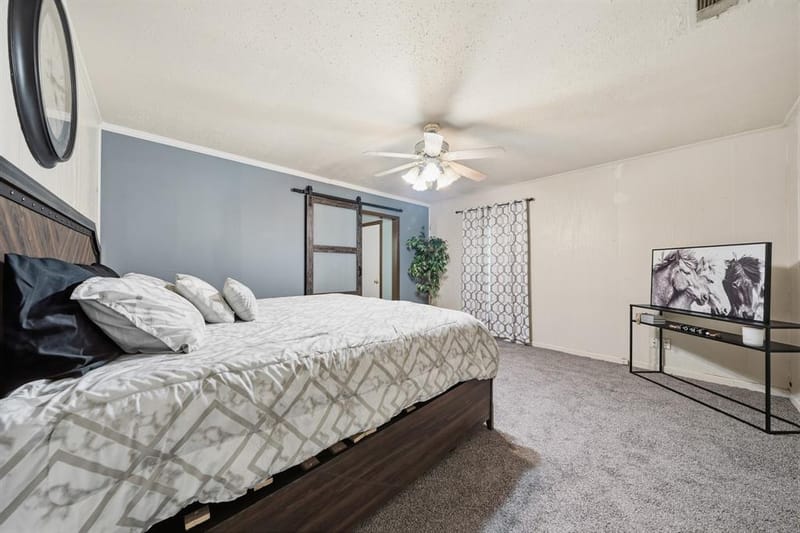 129 Victory Drive, Beverly Hills TX 76711 - Photo 16