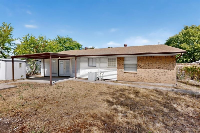 346 Linkcrest Drive, Duncanville TX 75137 - Photo 17