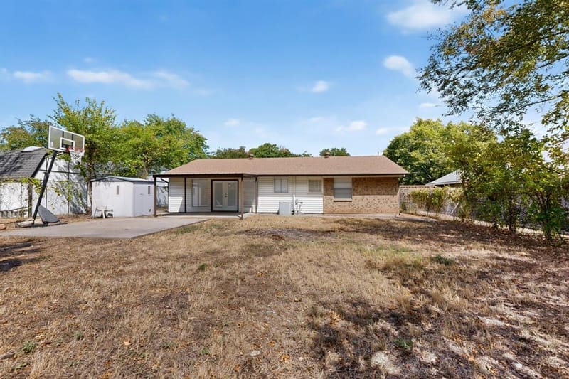 346 Linkcrest Drive, Duncanville TX 75137 - Photo 18