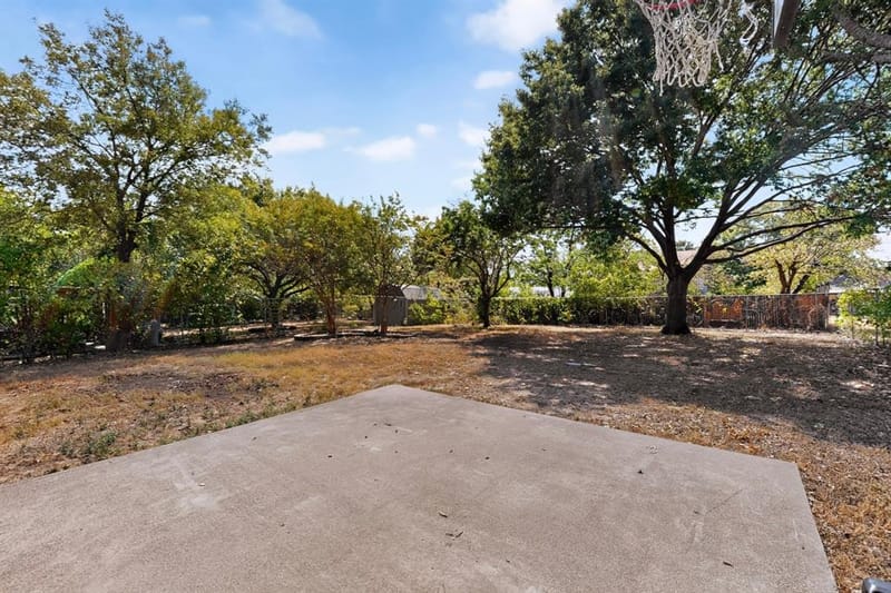 346 Linkcrest Drive, Duncanville TX 75137 - Photo 19
