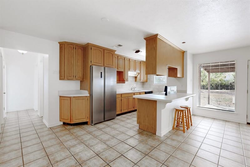 346 Linkcrest Drive, Duncanville TX 75137 - Photo 8