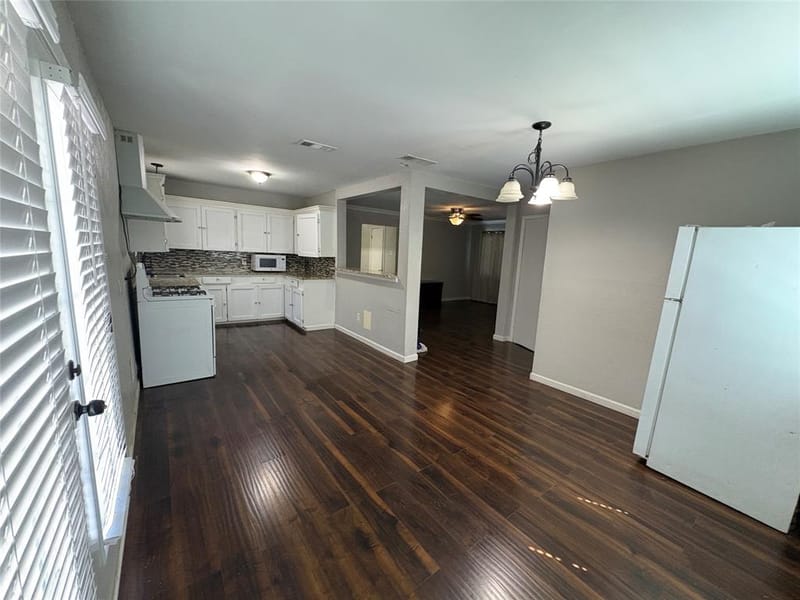 6907 Atha, Dallas TX 75217 - Photo 10