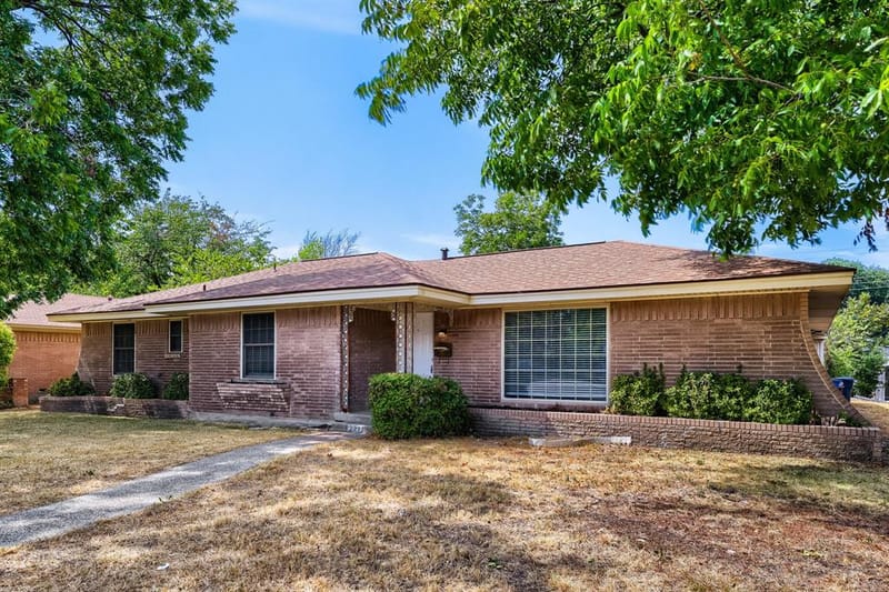 3337 Boulder Drive, Dallas TX 75233 - Photo 2