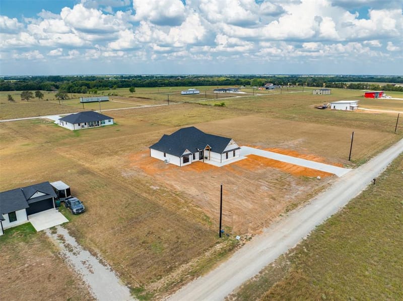 11 Private Road 33084, Sumner TX 75486 - Photo 40