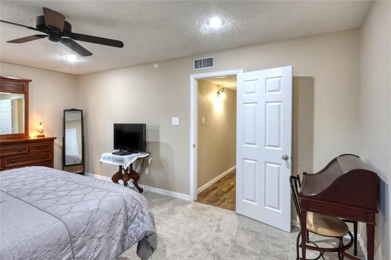 2813 Meandering Way, Bedford TX 76021 - Photo 20