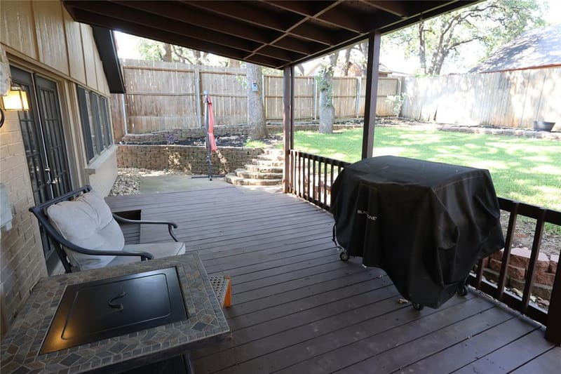 2813 Meandering Way, Bedford TX 76021 - Photo 38