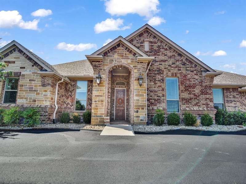 3601 Farm Land Court, Granbury TX 76048 - Photo 3