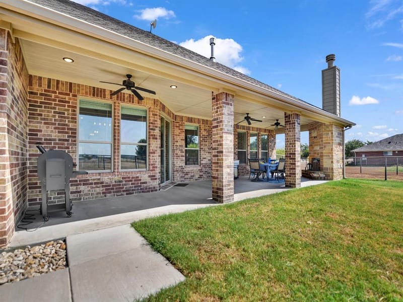 3601 Farm Land Court, Granbury TX 76048 - Photo 33