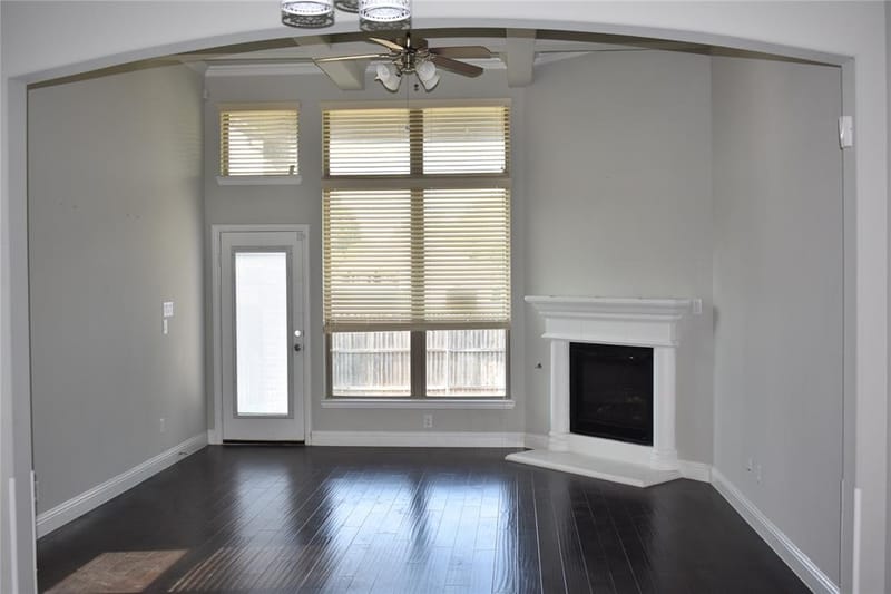 1009 Olivia Drive, Lewisville TX 75067 - Photo 7