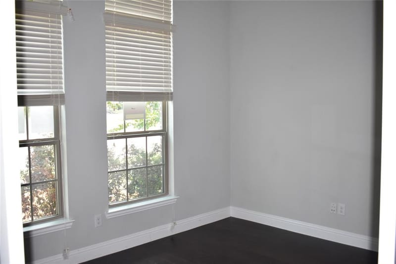 1009 Olivia Drive, Lewisville TX 75067 - Photo 3