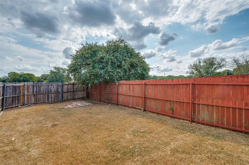 518 Monarch Drive, Lancaster TX 75146 - Photo 22