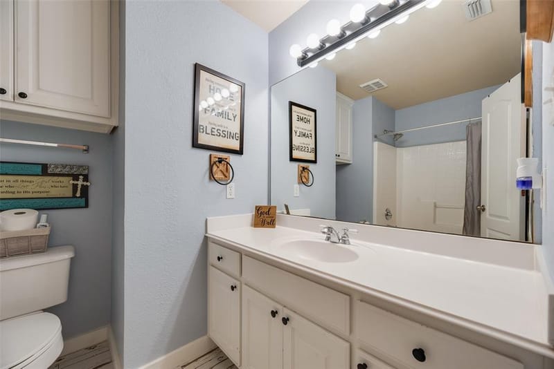 9032 Racquet Club Drive, Fort Worth TX 76120 - Photo 26