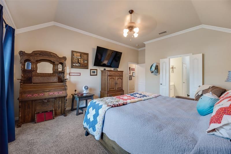 9032 Racquet Club Drive, Fort Worth TX 76120 - Photo 22