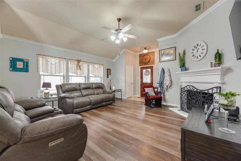 9032 Racquet Club Drive, Fort Worth TX 76120 - Photo 3