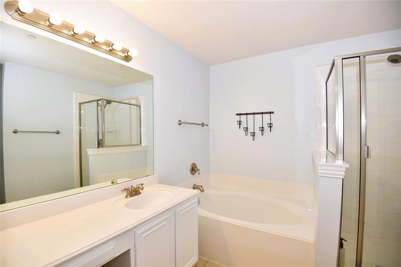 2505 Durango Ridge Drive, Bedford TX 76021 - Photo 13